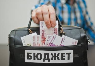 К концу года в Удмуртии ожидают дефицит бюджета почти в 17 млрд рублей