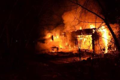 Житель Ростова пострадал в загоревшемся здании