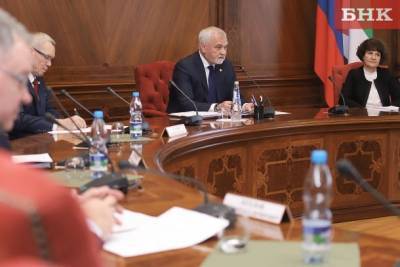 В администрации главы объяснили, почему Владимир Уйба возложил полномочия премьер-министра на Игоря Булатова