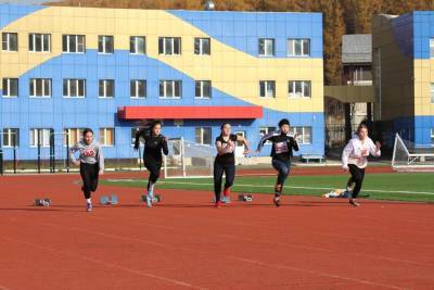 Осеннее первенство школы летних видов спорта провели в Южно-Сахалинске