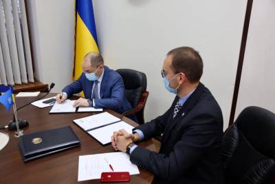 Украина и ВОЗ заключили двухстороннее соглашение на два года