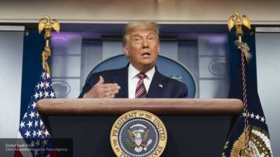 Крупные телеканалы США прервали трансляцию выступления главы Белого дома