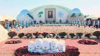 Туркменистан выполнил госплан по сбору хлорка