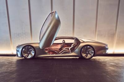 Bentley к 2030 году будет выпускать только электрические модели