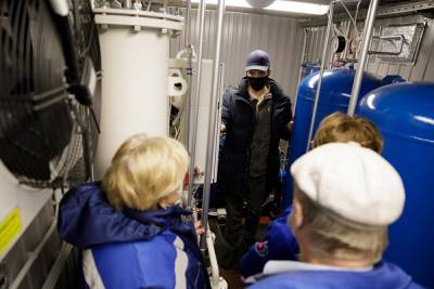 Медиков скорой помощи в Екатеринбурге научили пользоваться кислородным концентратором