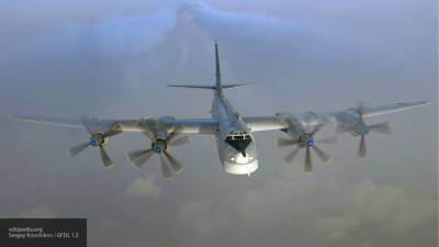 Ракетоносцы Ту-95 провели восьмичасовое патрулирование над Тихим океаном