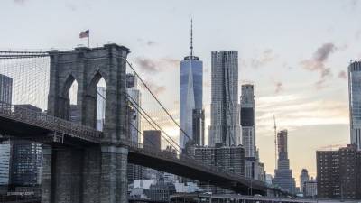 Участник протеста в Нью-Йорке вооружился железными прутом и цепью - polit.info - США - Нью-Йорк - Нью-Йорк