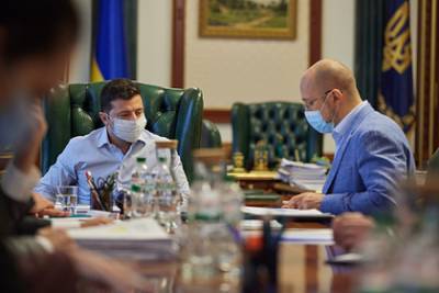 Власти Украины заявили о потере триллиона долларов