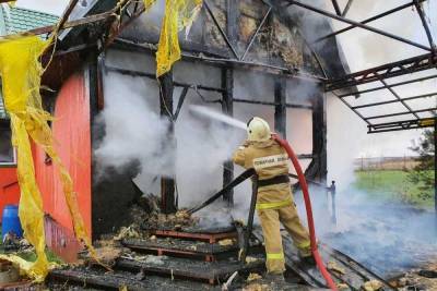 В Тульской области сгорел жилой дом