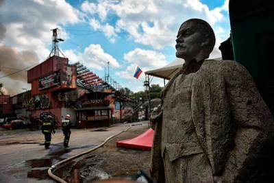 Россияне начали торговать статуями Ленина из своих городов за миллионы рублей