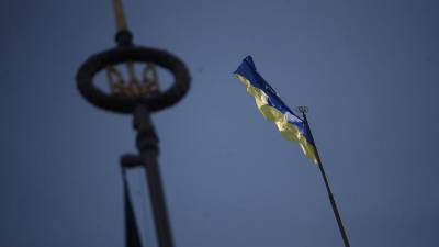 Верховная рада Украины ввела штрафы за несоблюдение масочного режима