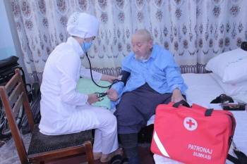 Мирзиёев поручил полностью изменить систему медобслуживания в поликлиниках и врачебных пунктах