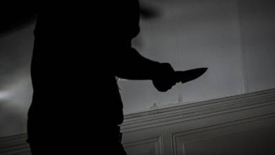 Житель Тверской области принял собутыльника за вора и ударил ножом