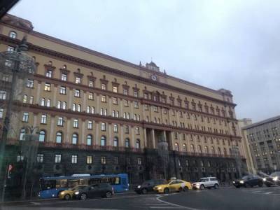Суд арестовал мужчину, инсценировавшего распятие у здания ФСБ