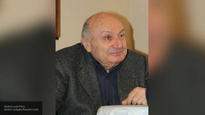 Владимир Винокур назвал покойного Михаила Жванецкого великим писателем