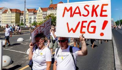 Корона-скептики манипулируют детьми: в немецких школах пройдет масштабная акция протеста