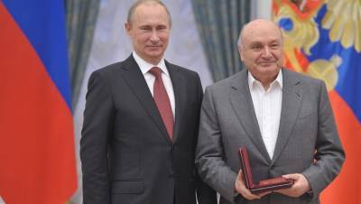Путин и Беглов выразили соболезнования семье Жванецкого