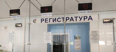 Глава Карелии призвал петрозаводчан обращаться в медучреждения по телефонам "горячих линий"