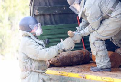 Будто недавно бомбили: за сутки военные вывезли шесть боеприпасов из Ленобласти