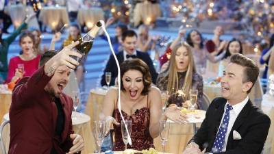 Для 80 москвичей организуют онлайн-празднование Нового года за ₽802 тыс.
