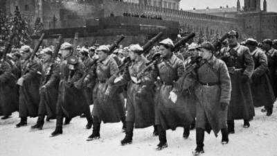 Минобороны опубликовало архивные материалы о параде в Москве 7 ноября 1941 года