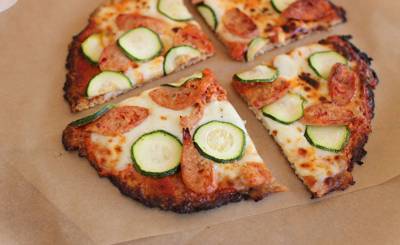 Yahoo News Japan (Япония): диетологи утверждают, что вредные продукты на самом деле не такие уж и вредные. Пиццу точно можно есть