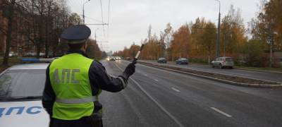 Массовые проверки водителей пройдут в выходные на дорогах Петрозаводска