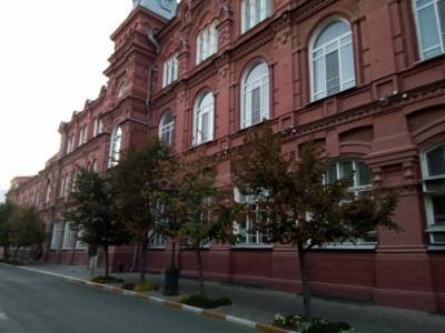 В Астрахани проверяют информацию о заминировании здания администрации губернатора