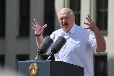 Лукашенко объявил Белоруссию ядерной державой