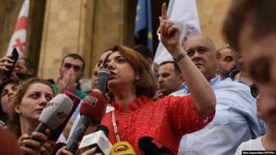 «Слушают на кухнях» – депутат Самадашвили обвинила власти Грузии в незаконной слежке
