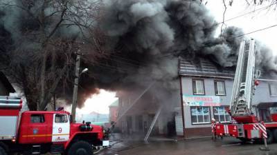 Пожар в Самаре унес жизни четырех человек.