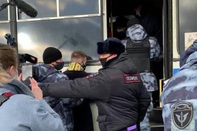 В центре Москвы полиция задержала сторонников ЛДПР