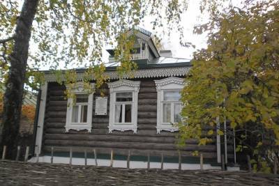 На территории музея-заповедника Есенина под Рязанью произошел пожар