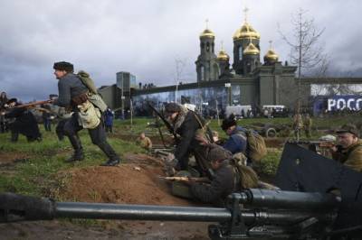 В музее «Поле Победы» прошла реконструкция сражений за Москву