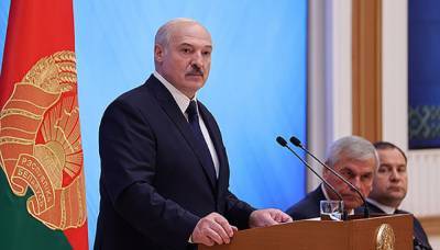 Лукашенко пообещал белорусам новую жизнь после обновления конституции