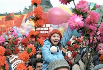 Тест: Когда отмечали главные праздники Советского Союза?