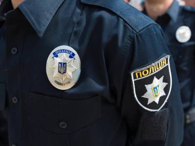 В Сумской области мужчина с гранатой угнал автомобиль у таксиста