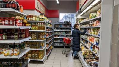 Жителям России пообещали не поднимать цены на продукты перед Новым годом