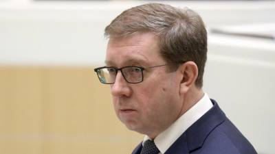Сенатор Майоров назвал уничтожение норок для борьбы с COVID-19 крайней мерой