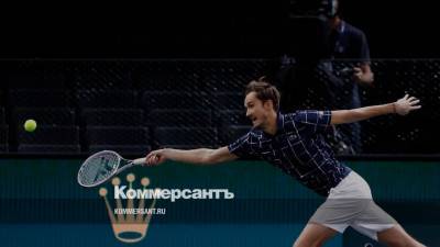 Медведев сыграет со Зверевым в финале турнира Masters в Париже