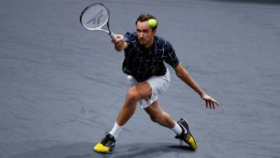 Лучший результат в сезоне и четвёртое место в рейтинге: Медведев вышел в финал «Мастерса» в Париже