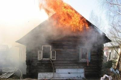 Очередная заброшка сгорела в Ивановской области