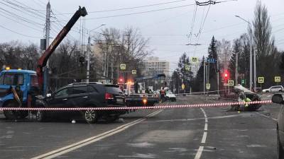 Один человек погиб и четверо пострадали при ДТП в Иркутске