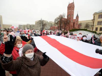 В Беларуси будут судить двух журналистов, задержанных на женском марше