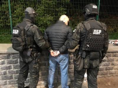 В Киеве полицейские вымогали у бизнесмена 250 тысяч гривен