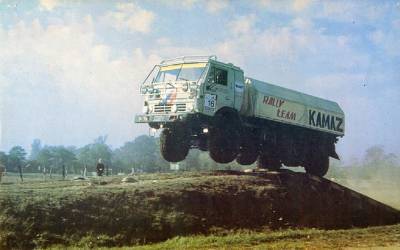 Первый раллийный КАМАЗ 1988 года показали на видео