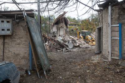 В Нагорном Карабахе заявили о разрушении более 70 школ