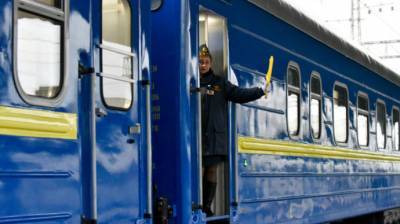 Укрзализныця восстанавливает движение поездов с ряда закрытых станций