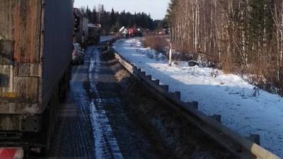 Водитель бензовоза погиб в ДТП под Красноярском