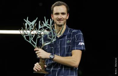 Даниил Медведев стал победителем теннисного турнира Masters в Париже